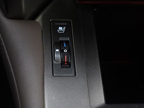 Used 2016 Lexus GX 460 w/ Premium Package image 37