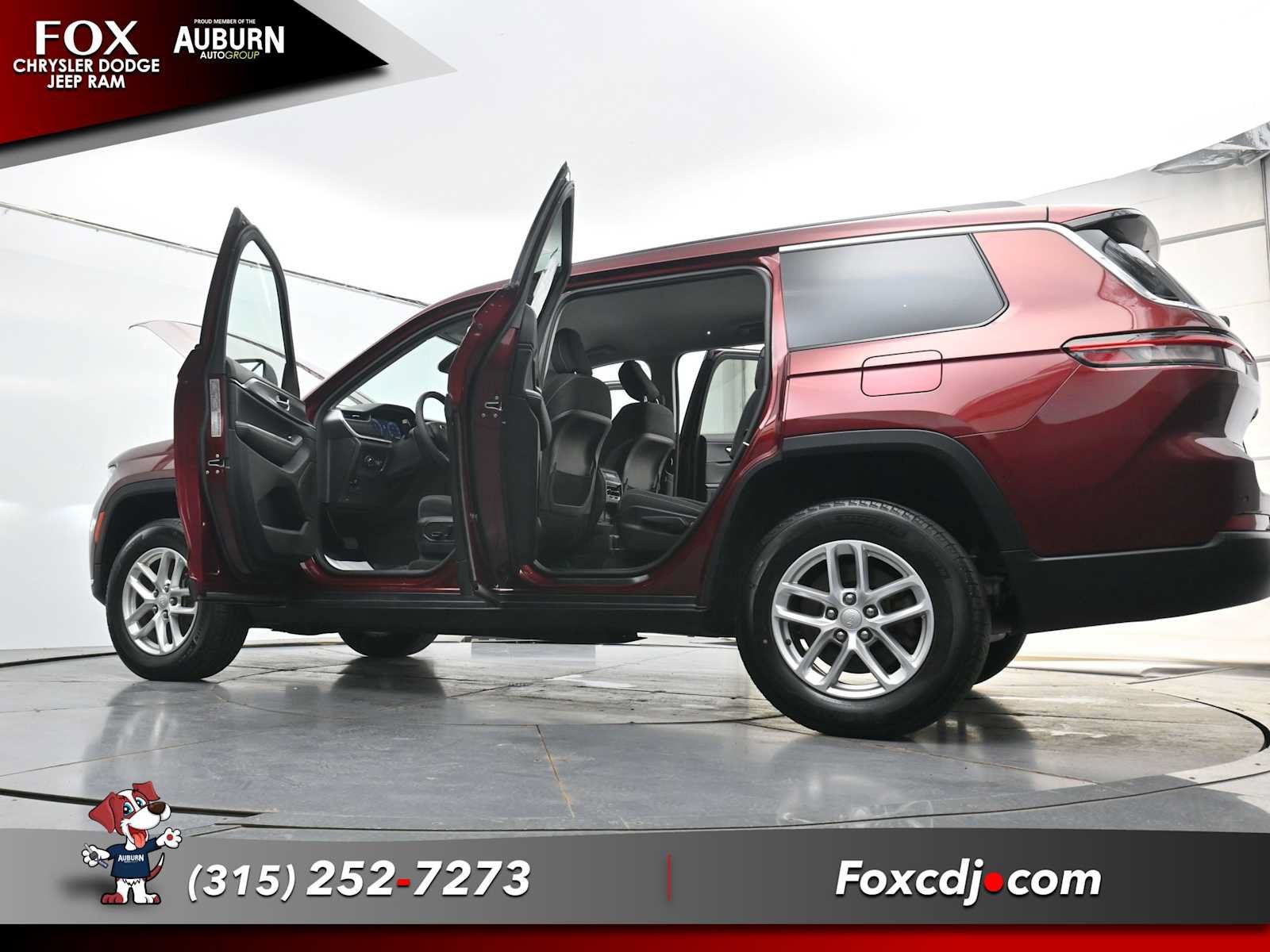 Used 2023 Jeep Grand Cherokee L Laredo w/ Luxury Tech Group I AWD/4WD image 40