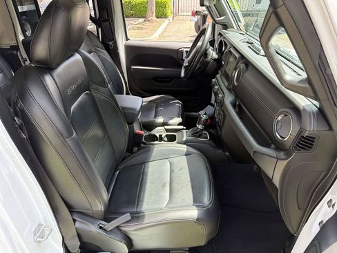 Used 2021 Jeep Wrangler Unlimited Sahara w/ Cold Weather Group image 25