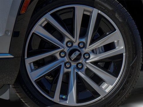 New 2026 Cadillac Vistiq Luxury image 2