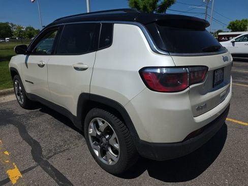 Used 2018 Jeep Compass Limited w/ Navigation Group AWD/4WD image 3