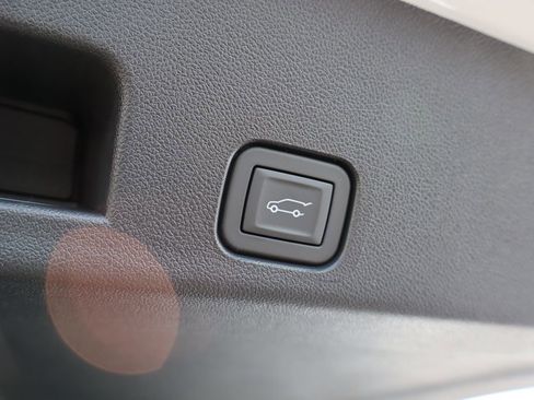 New 2026 Chevrolet Traverse LT w/ Driver Confidence Package image 36