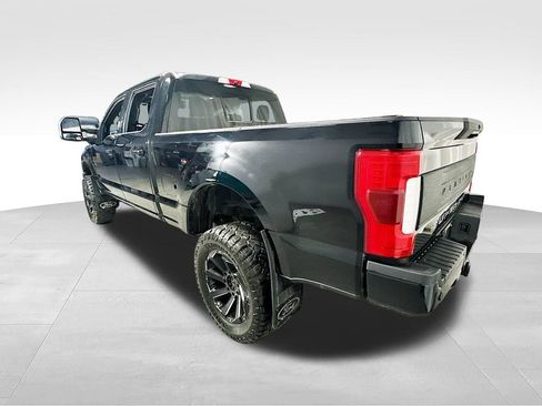 Used 2018 Ford F250 Platinum w/ Platinum Ultimate Package AWD/4WD image 7
