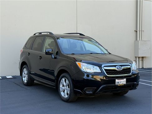 Used 2016 Subaru Forester 2.5i Premium w/ All-Weather Package AWD/4WD image 3