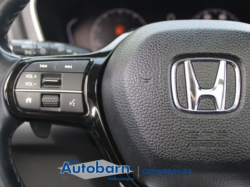 Used 2023 Honda Pilot Touring image 14