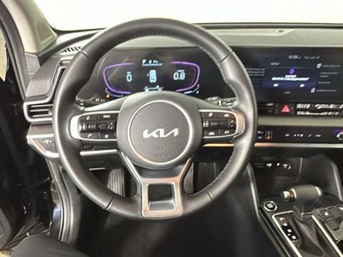 Used 2025 Kia Sportage EX AWD/4WD image 14