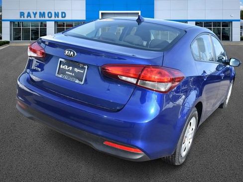 Used 2018 Kia Forte LX w/ LX Rear Camera Package image 3