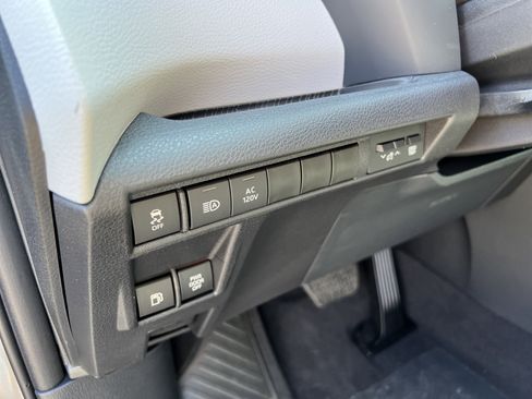 New 2026 Toyota Sienna XLE image 10