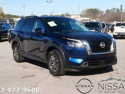 Used 2025 Nissan Pathfinder SV