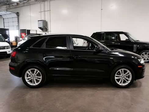 Used 2018 Audi Q3 2.0T Premium w/ Convenience Package FWD image 5