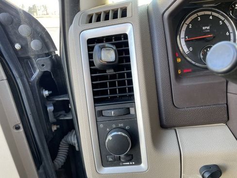 Used 2009 Dodge Ram 1500 Truck SLT w/ Light Group image 11