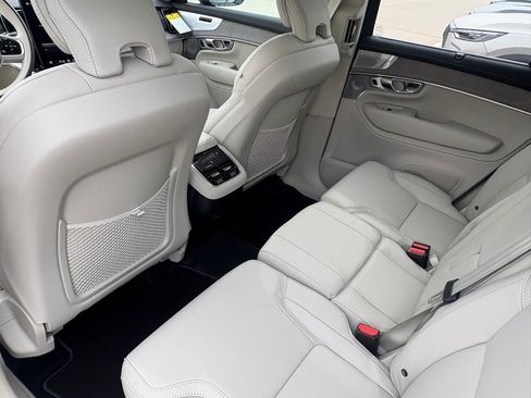 New 2026 Volvo XC90 B6 Ultra image 23