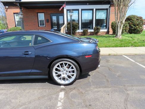 Used 2013 Chevrolet Camaro SS w/ Dusk Special Edition image 4