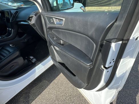 Used 2024 Ford Edge SEL image 19