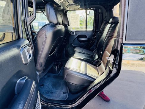 Used 2020 Jeep Gladiator Sport w/ Quick Order Package 24S image 11