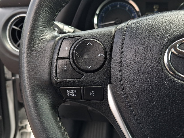 Used 2018 Toyota Corolla SE FWD image 19