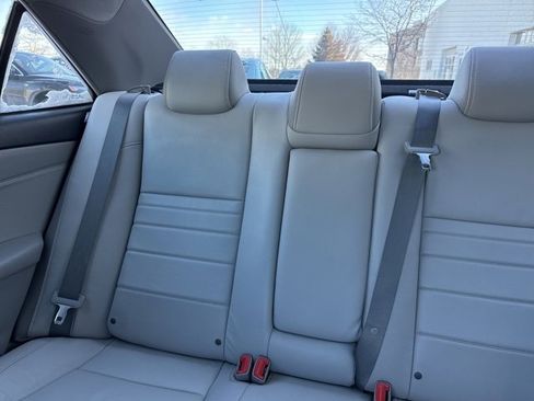 Used 2016 Toyota Camry XLE image 26