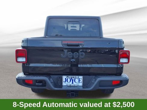 Used 2023 Jeep Gladiator Sport AWD/4WD image 4