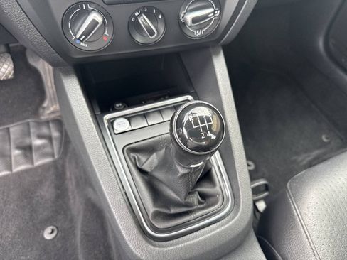 Used 2017 Volkswagen Jetta SE FWD image 39