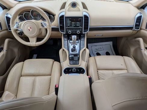 Used 2014 Porsche Cayenne AWD/4WD image 15