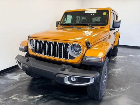 New 2026 Jeep Wrangler Unlimited Sahara AWD/4WD image 4
