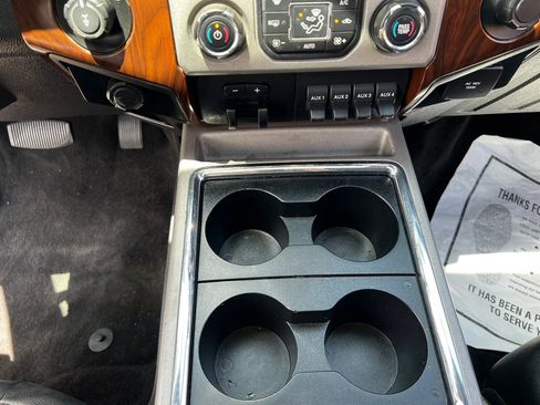 Used 2013 Ford F250 Lariat w/ Lariat Ultimate Pkg AWD/4WD image 16