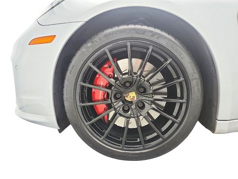 Used 2015 Porsche Panamera GTS image 38