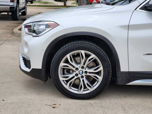 Used 2017 BMW X1 xDrive28i AWD/4WD image 8