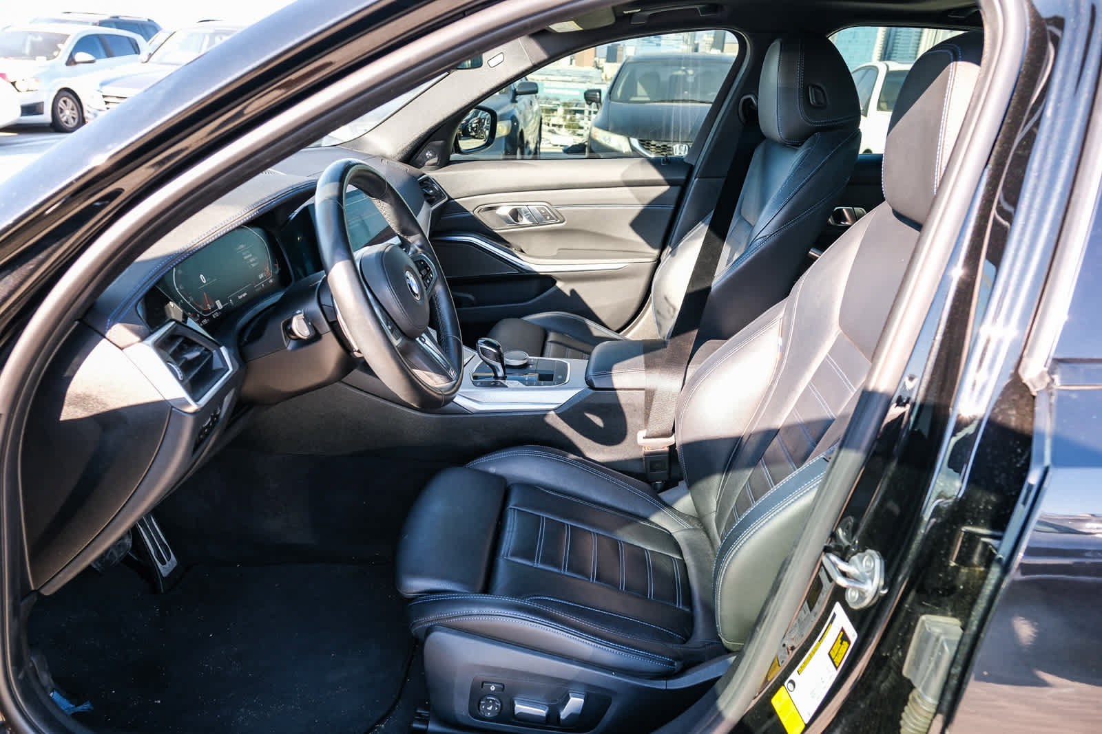 Used 2019 BMW 330i Sedan w/ M Sport Package RWD image 20