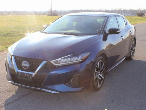 Used 2023 Nissan Maxima SL image 3