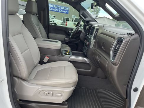Used 2022 Chevrolet Silverado 3500 LTZ w/ LTZ Convenience Package AWD/4WD image 30