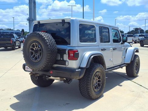 Used 2023 Jeep Wrangler Unlimited Rubicon 392 AWD/4WD image 6