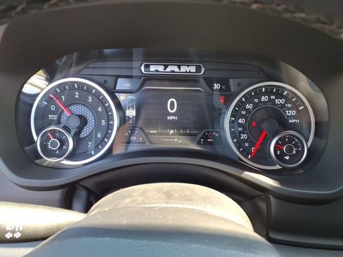 New 2026 RAM 1500 Big Horn AWD/4WD image 17