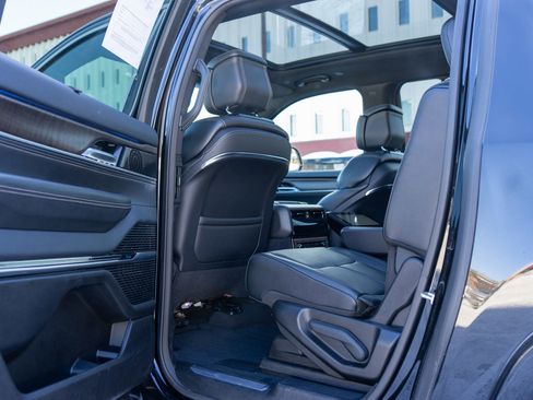 Used 2024 Jeep Grand Wagoneer L 4WD image 29