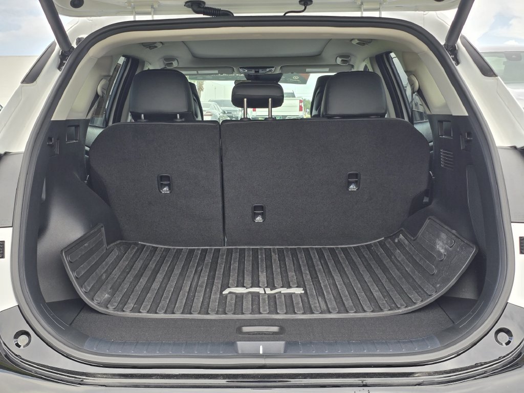 Used 2025 Kia Sportage SX FWD image 14