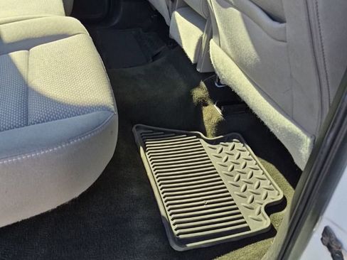 Used 2016 GMC Sierra 2500 2WD Crew Cab w/ Sierra Convenience Package image 32