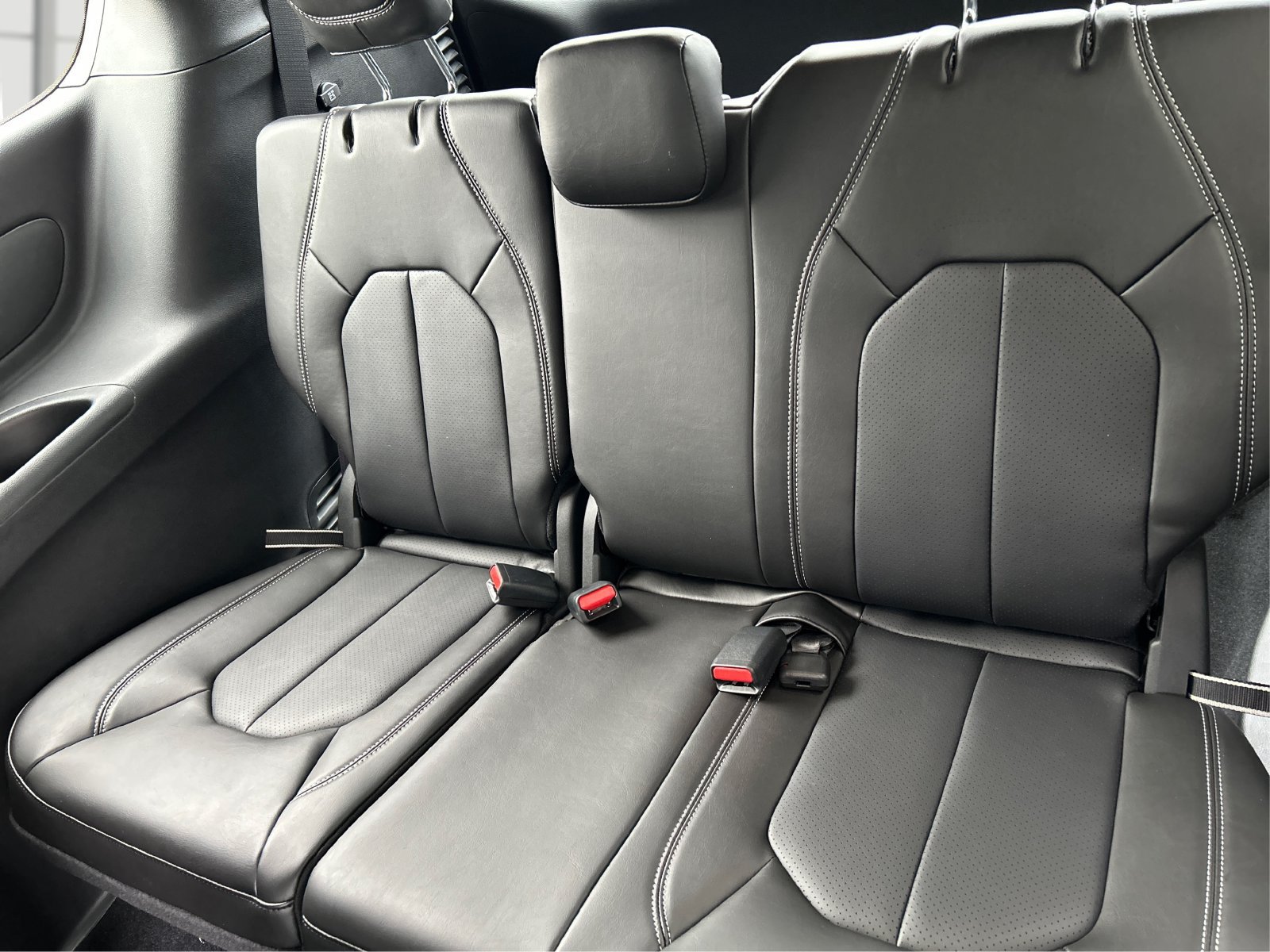 New 2026 Chrysler Pacifica Select FWD image 30