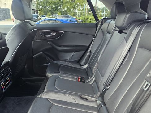 Used 2019 Audi Q8 Premium Plus image 22