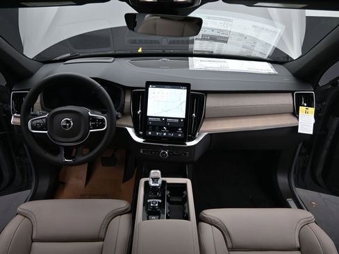 New 2026 Volvo XC90 B6 Ultra w/ Protection Package Premier AWD/4WD image 22