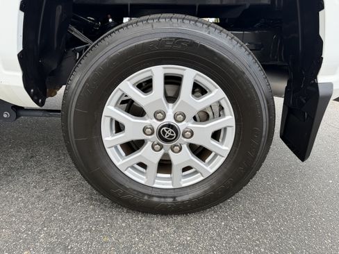 Used 2025 Toyota Tacoma SR5 RWD image 11