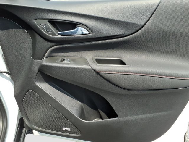 Used 2022 Chevrolet Equinox RS w/ RS Leather Package AWD/4WD image 19