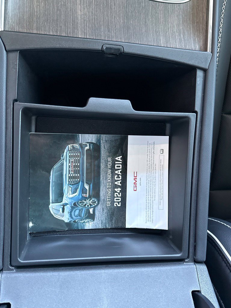 Used 2024 GMC Acadia Denali FWD image 37