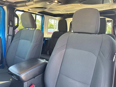 Certified 2022 Jeep Wrangler Unlimited Sport AWD/4WD image 20