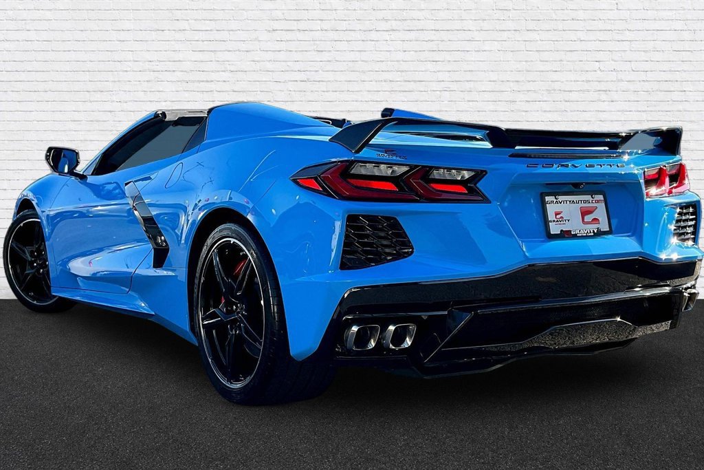 Used 2021 Chevrolet Corvette Stingray Premium Conv w/ Z51 Performance Package RWD image 4