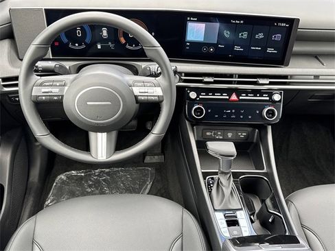 New 2026 Hyundai Tucson XRT image 16