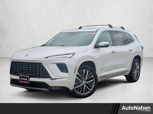 Used 2025 Buick Enclave Avenir w/ Super Cruise Package image 1