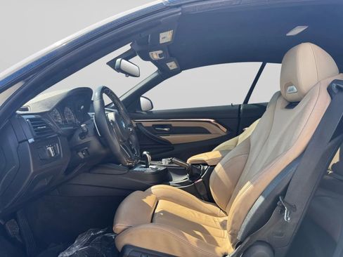 Used 2015 BMW M4 Convertible image 17