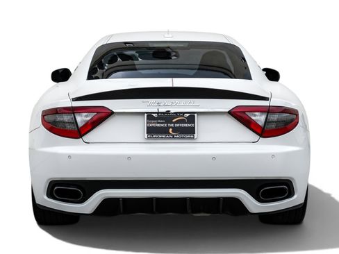 Used 2015 Maserati GranTurismo Sport RWD image 8
