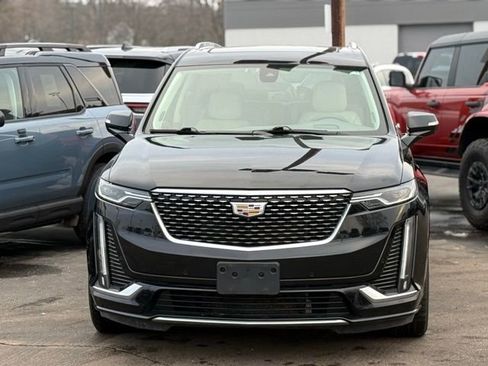Used 2022 Cadillac XT6 Premium Luxury w/ Technology Package image 38