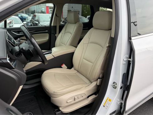 Used 2020 Buick Enclave Premium w/ Sun and Sites Package AWD/4WD image 12
